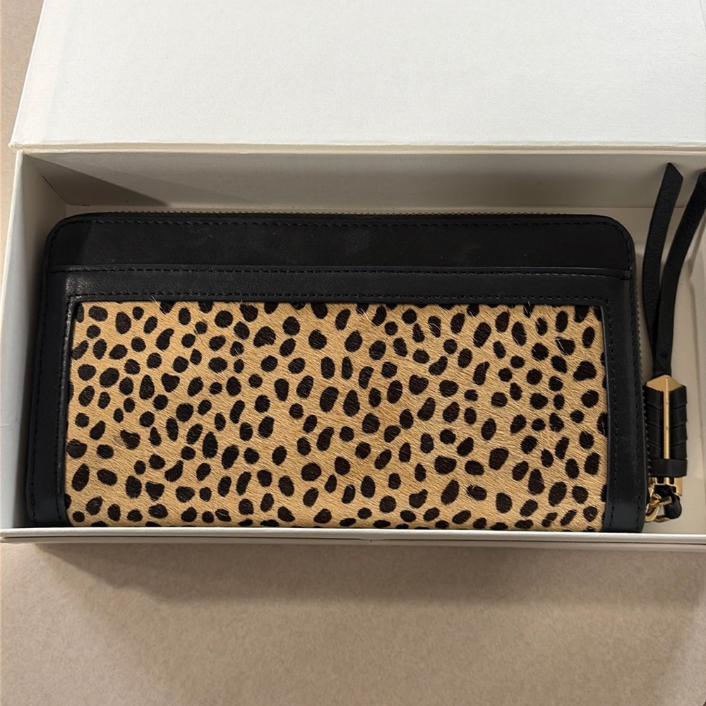 Stella & Dot Covet Wallet